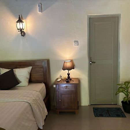 Kubu Artha Bungalow Nusa Penida Ped Exteriör bild