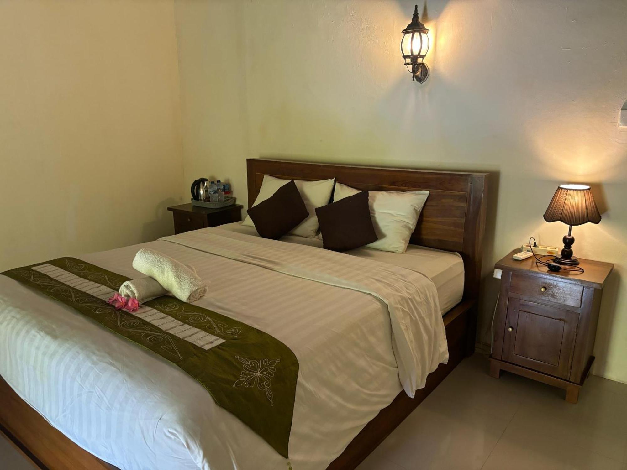 Kubu Artha Bungalow Nusa Penida Ped Exteriör bild