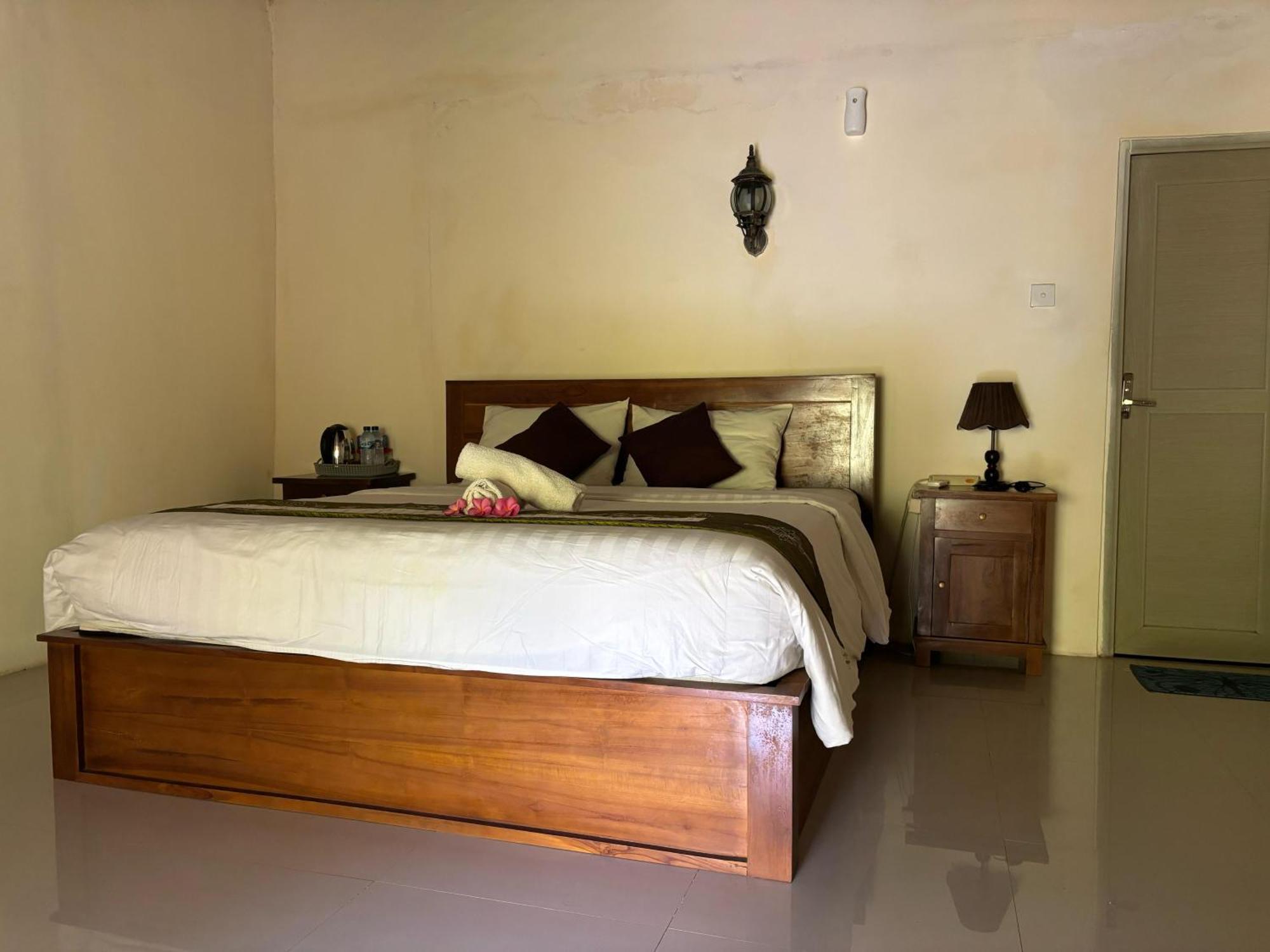 Kubu Artha Bungalow Nusa Penida Ped Exteriör bild