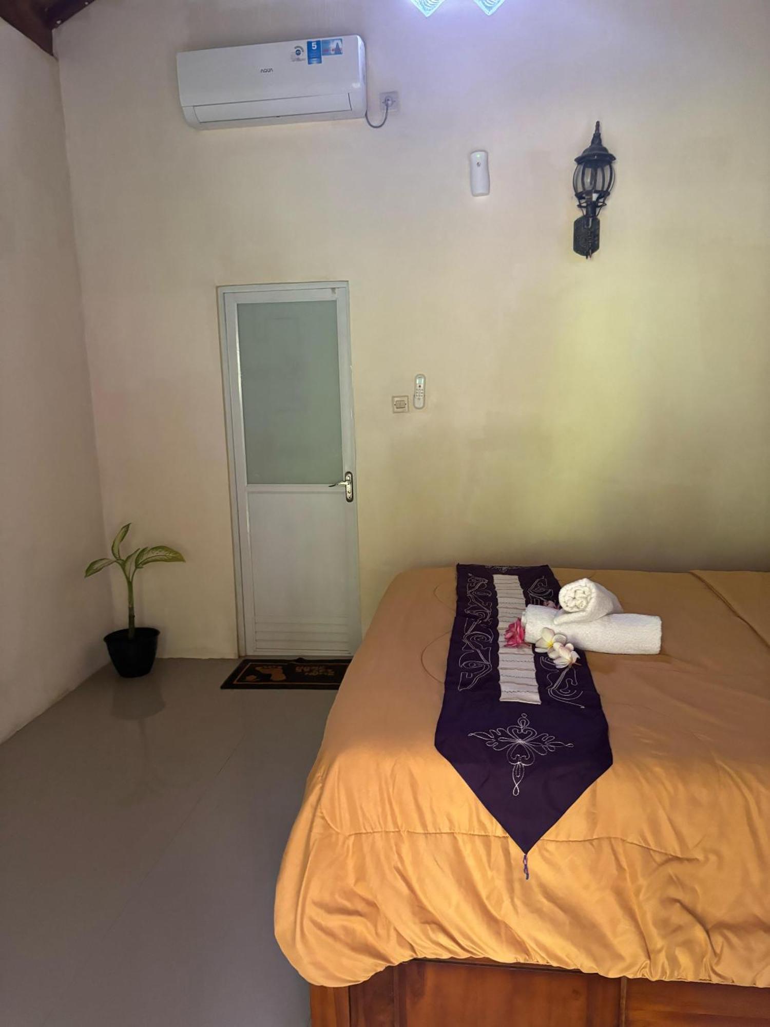 Kubu Artha Bungalow Nusa Penida Ped Exteriör bild