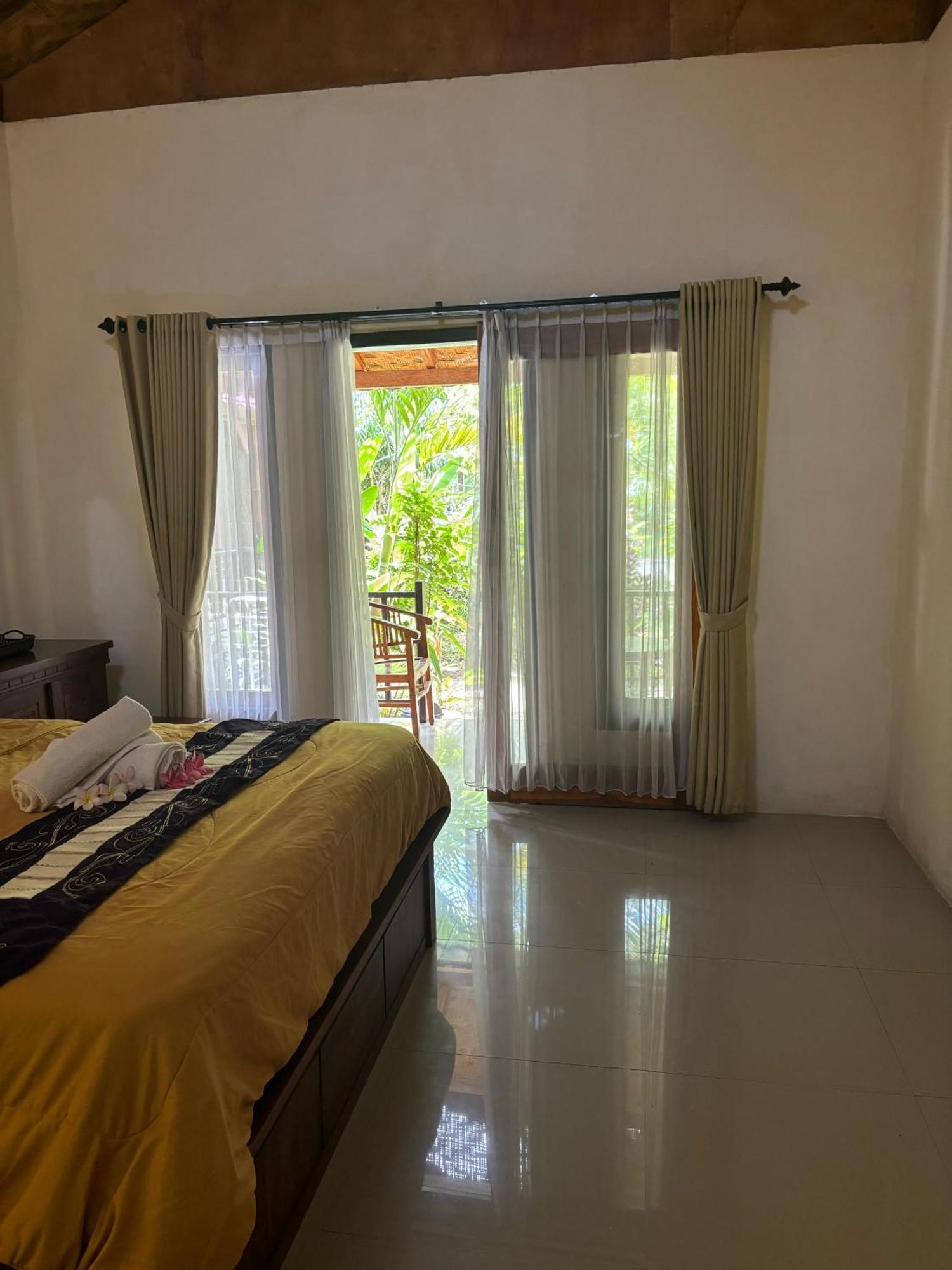 Kubu Artha Bungalow Nusa Penida Ped Exteriör bild